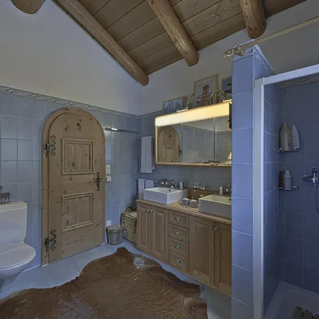 Apartment Chesa Brunzigna - *